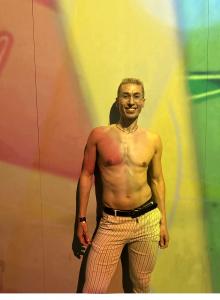 623911348: Chico busca chica en Barcelona