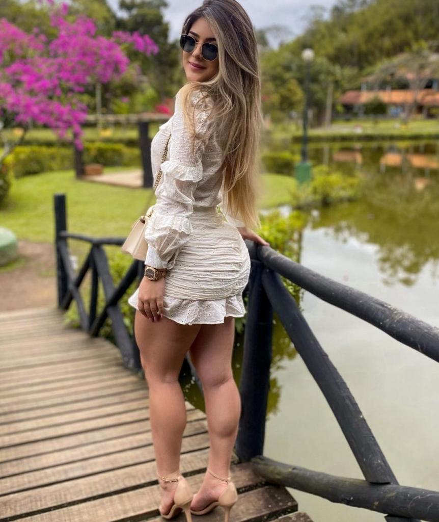 613572073: Chica busca chico en Mallorca