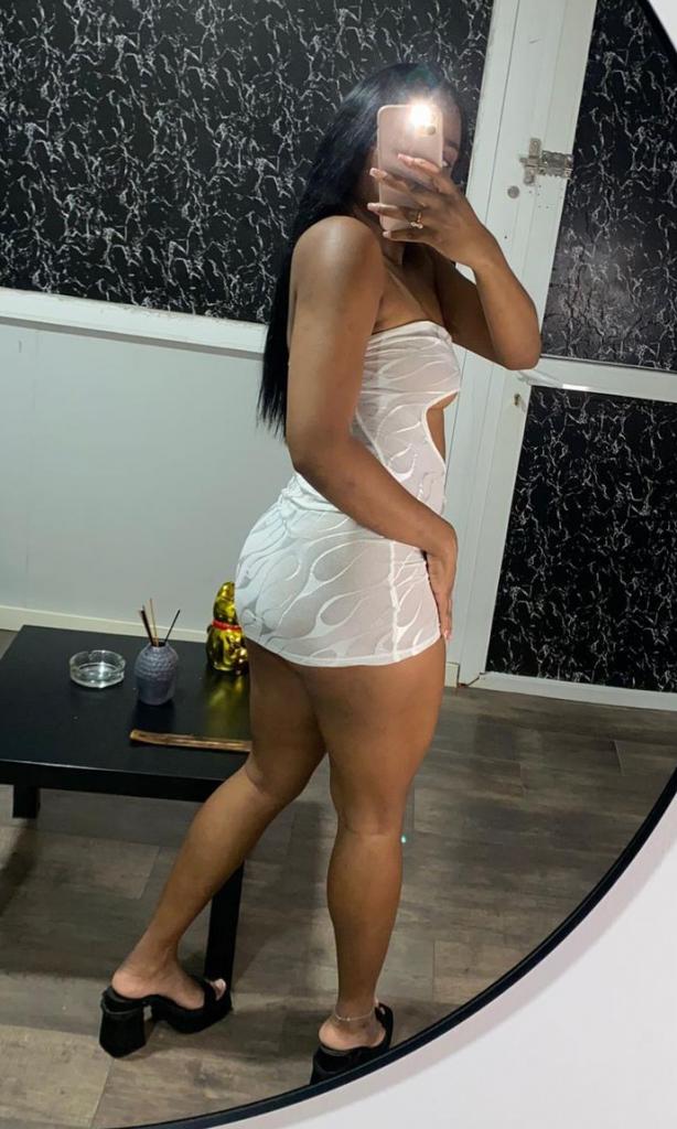 678938754: Chica busca chico en Asturias