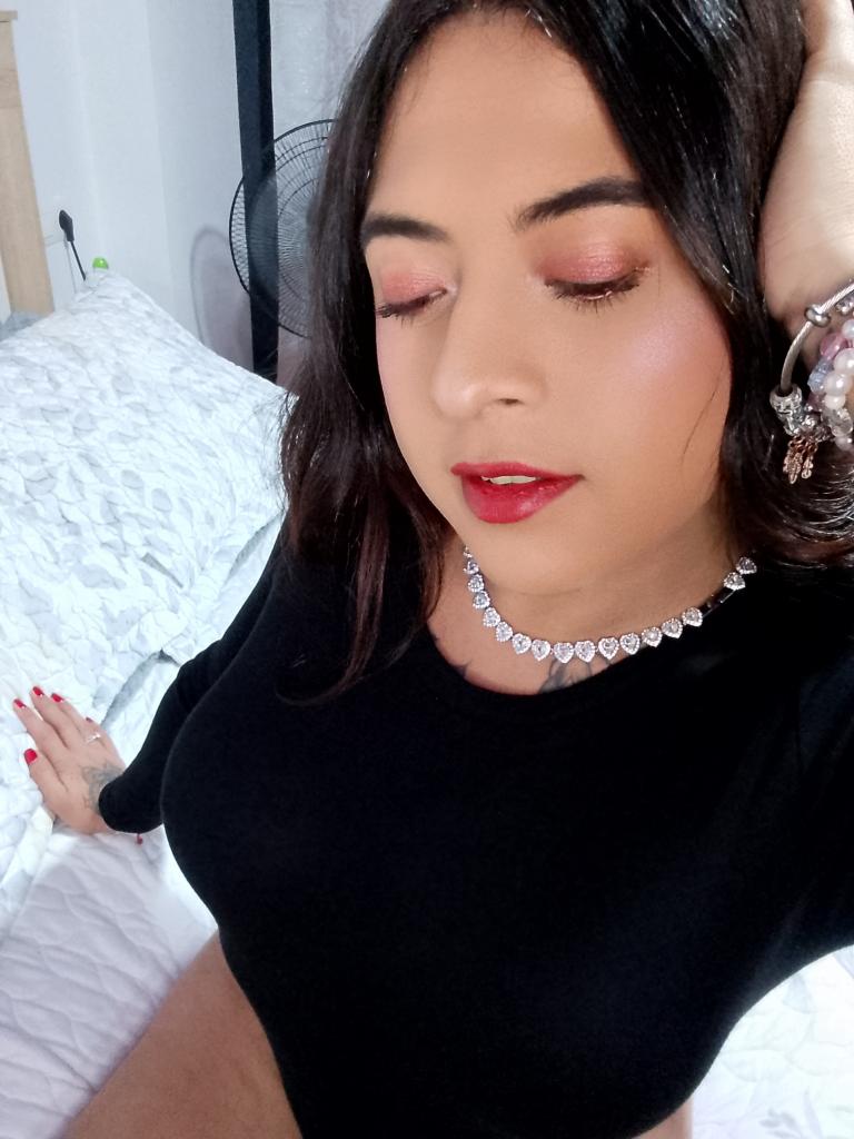 614247371: Chica busca chico en Lugo