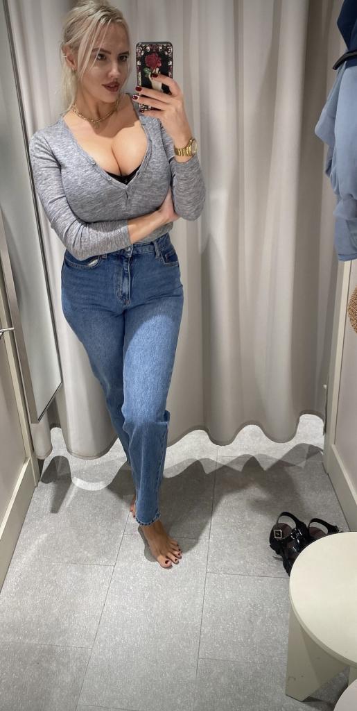 Chica busca chico en Almería: 