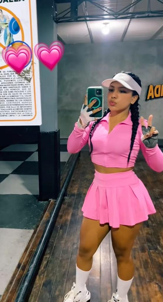 Chica busca chico en Tenerife: 