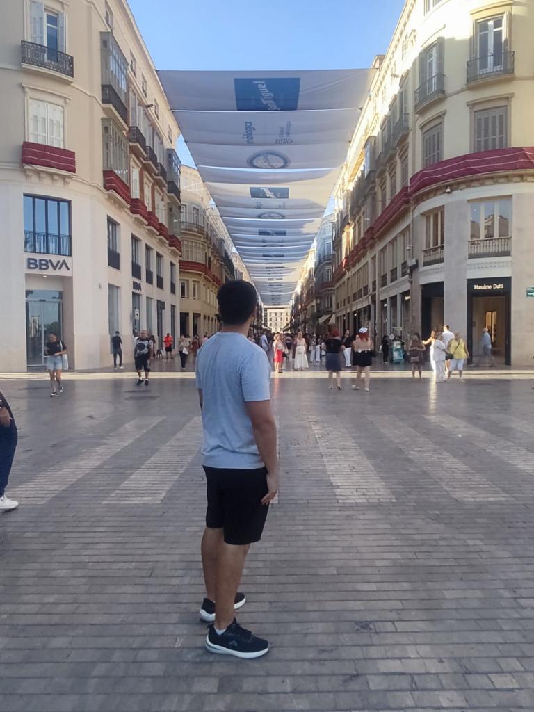 Chico busca chica en Málaga: 