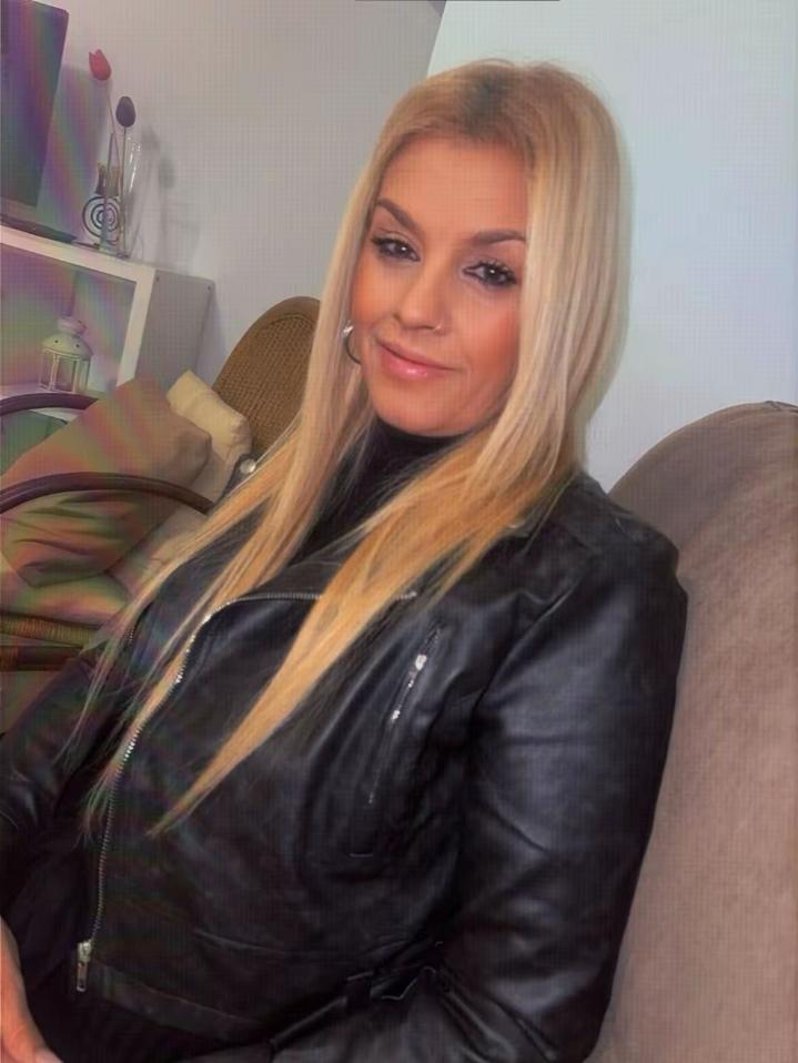 Chica busca chico en Cádiz: 