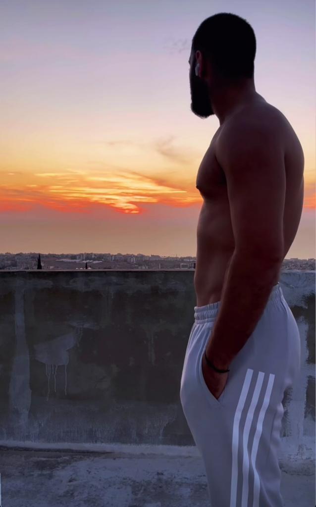 Chica busca chico en Cádiz: 