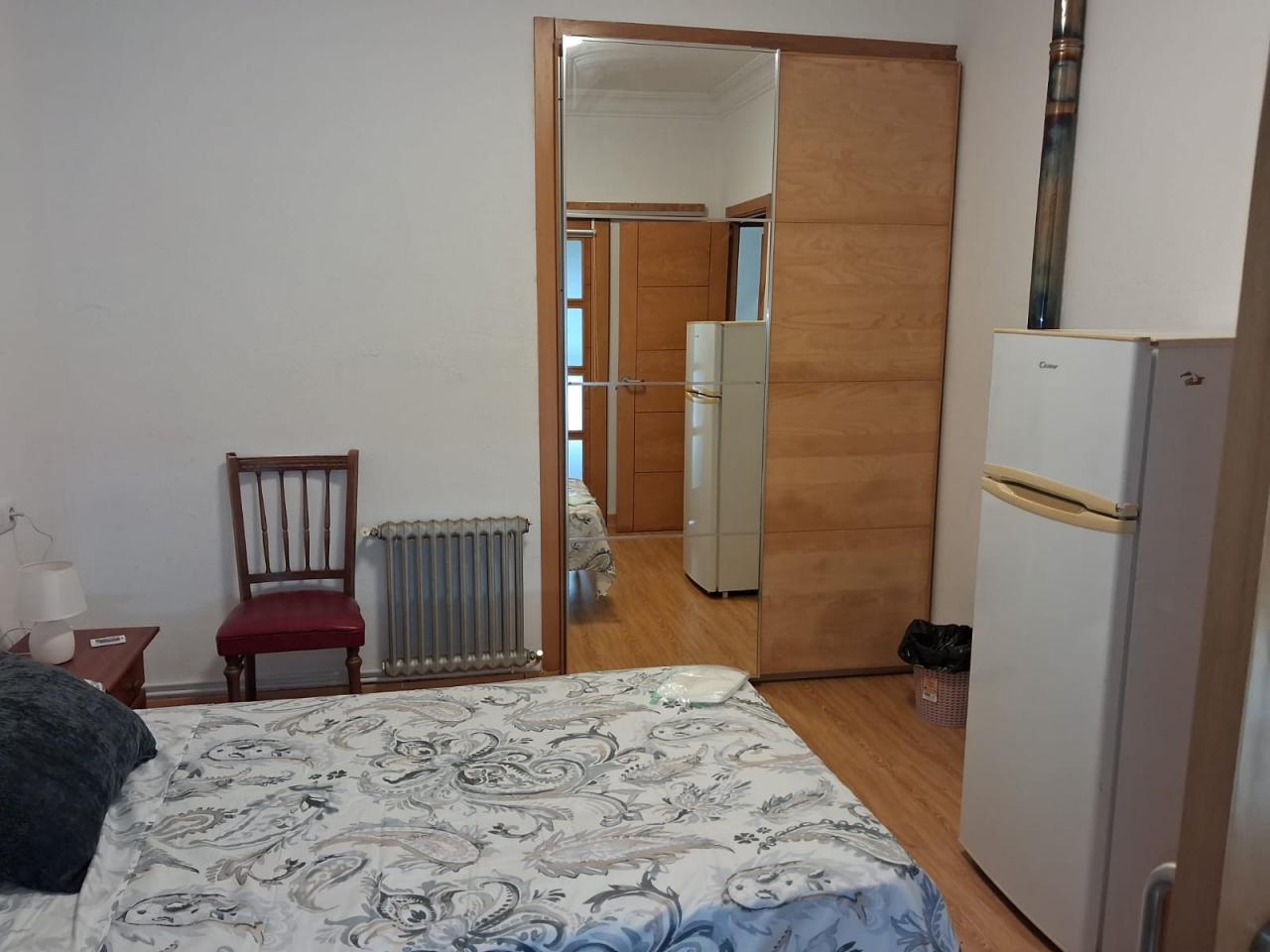 604298747: Chica busca chico en Lugo