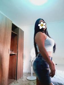 643398061: Chica busca chico en Murcia