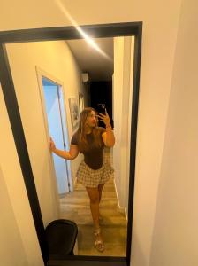 632949470: Chica busca chico en Sevilla