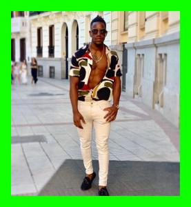 603945330: Chico busca chica en Barcelona