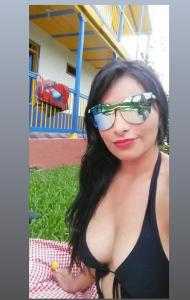 611894945: Chica busca chico en Orense