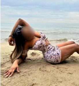 614563206: Chica busca chico en Zaragoza