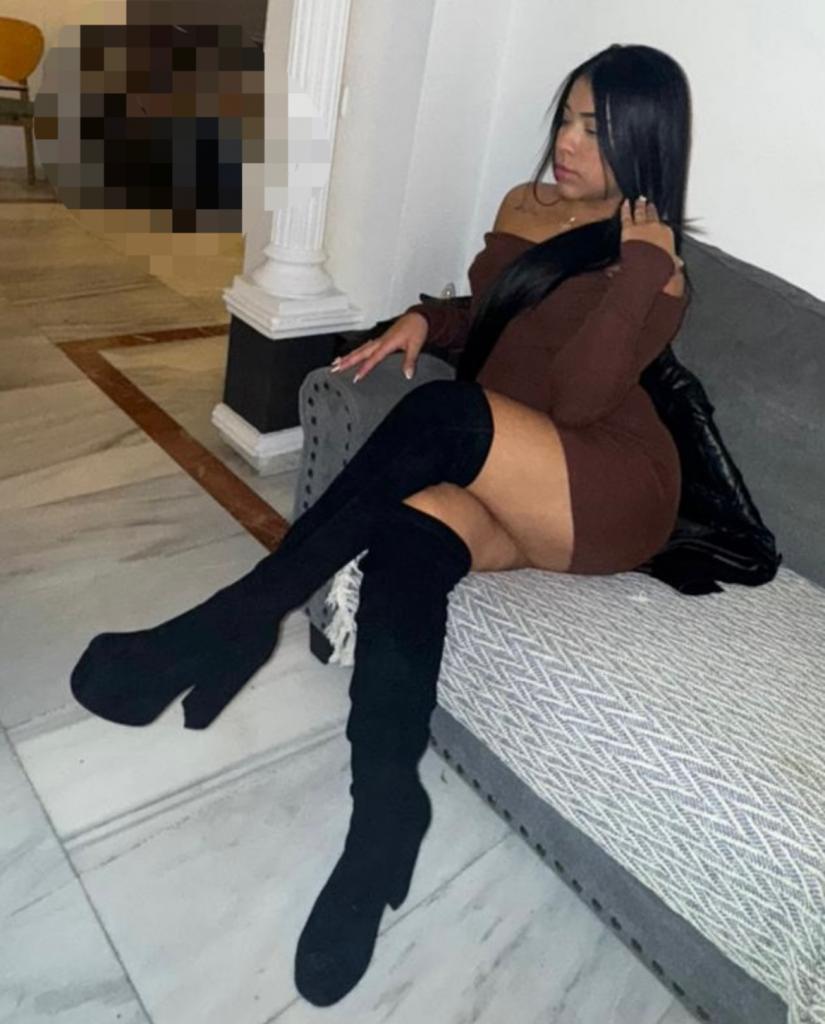 Chica busca chico en Sevilla: Chica busca chico