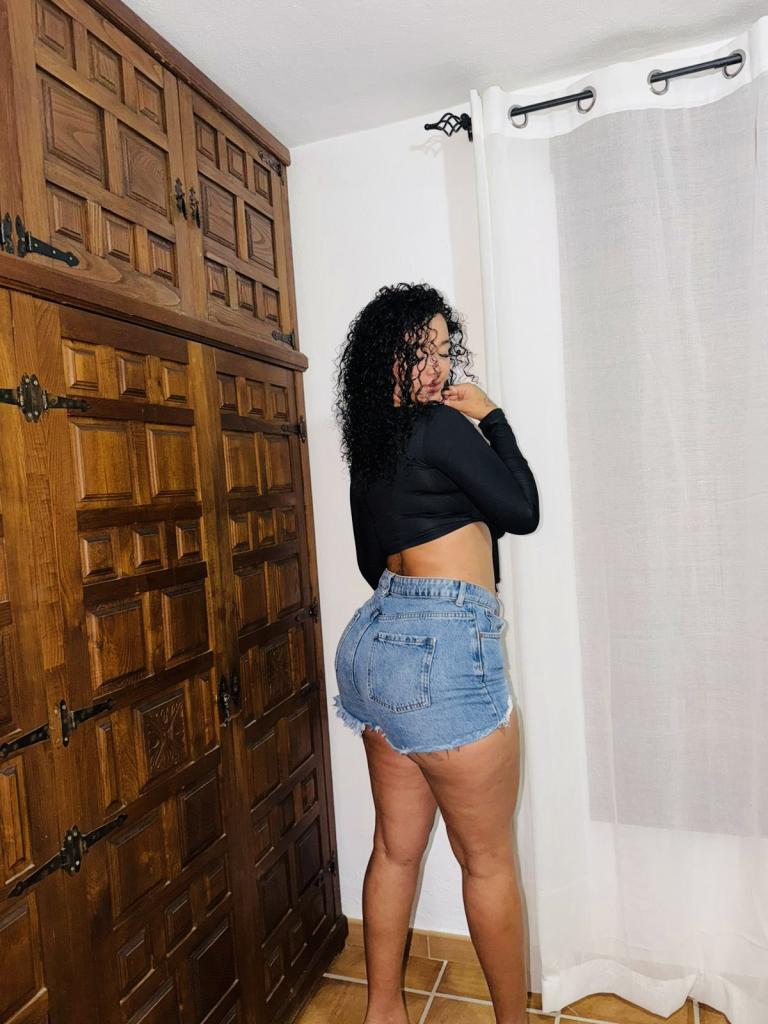 Chica busca chico en Alicante: 