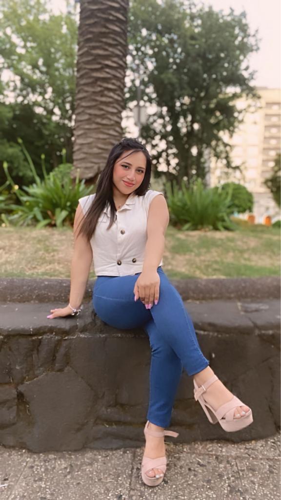 666899746: Chica busca chico en León