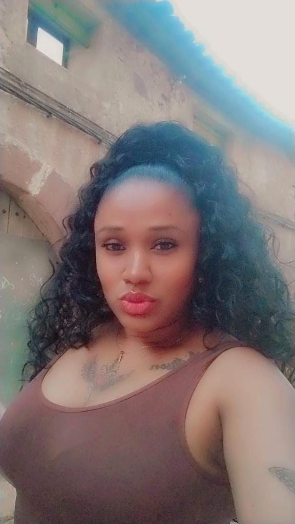 613383365: Chica busca chico en Huelva