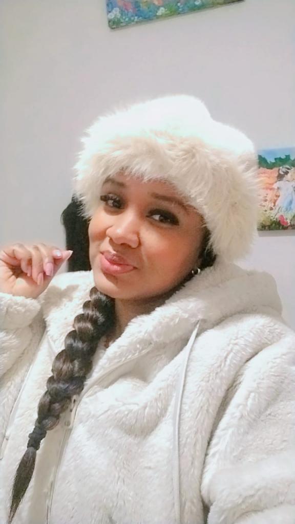 Chica busca chico en Huelva: 