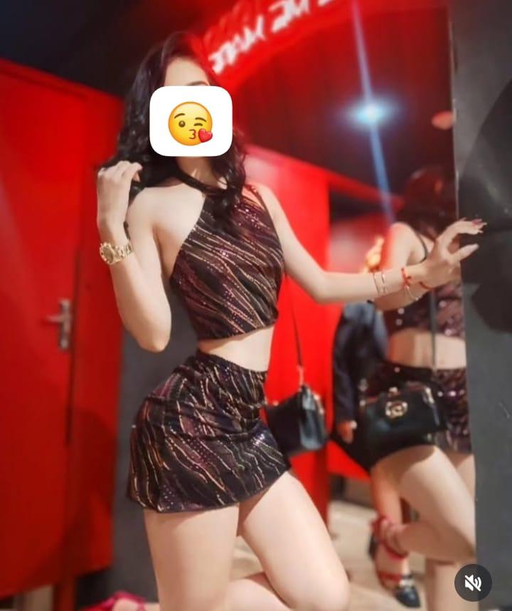 631646454: Chica busca chico en Madrid