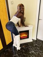 670082938: Chica busca chico en Barcelona