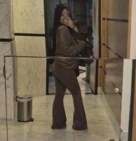 611894945: Chica busca chico en Orense