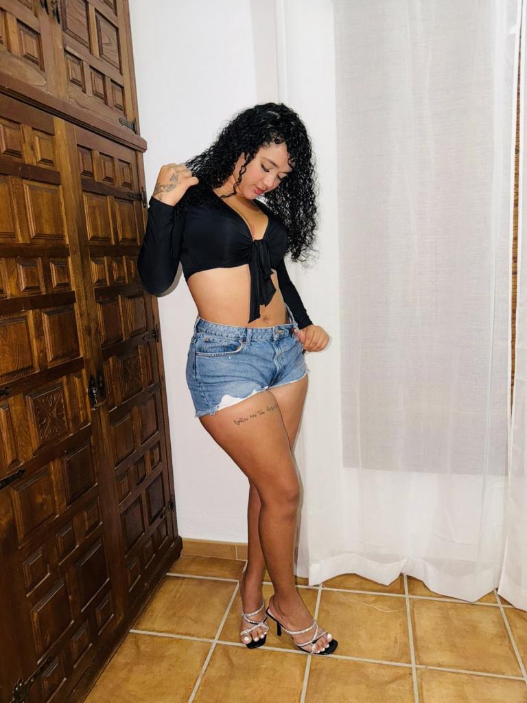 611338180: Chica busca chico en Alicante