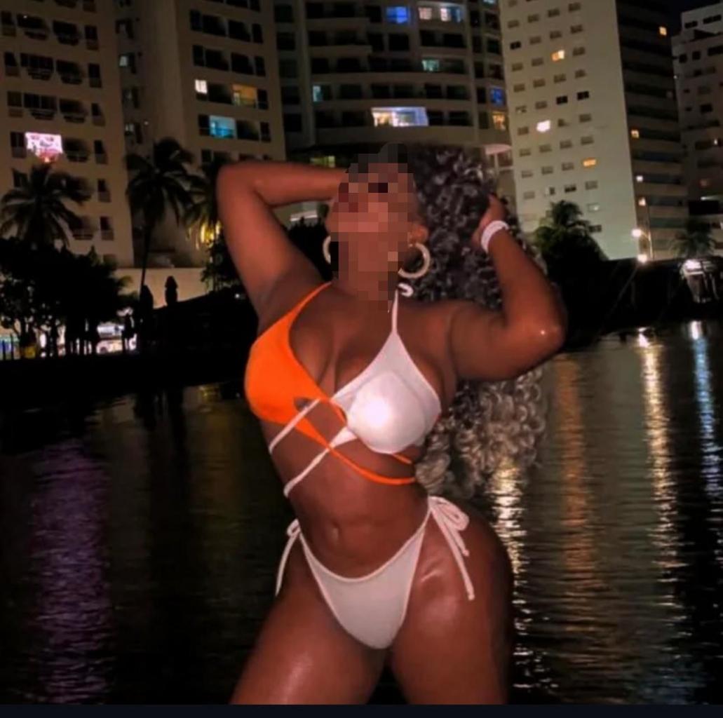 Chica busca chico en Murcia: 