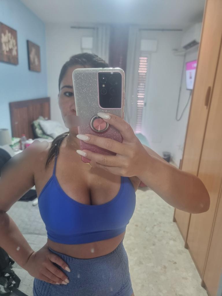 672860622: Chica busca chico en Granada