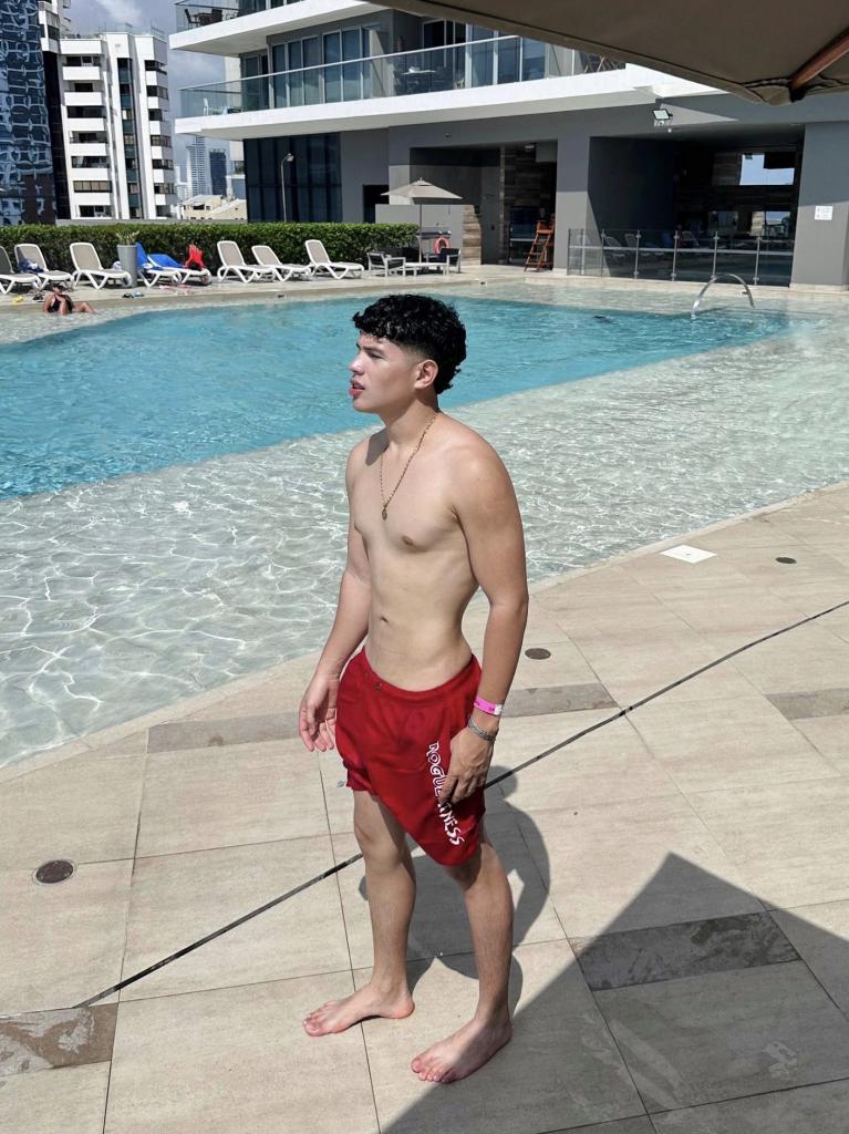 Chico busca chica en Barcelona: 