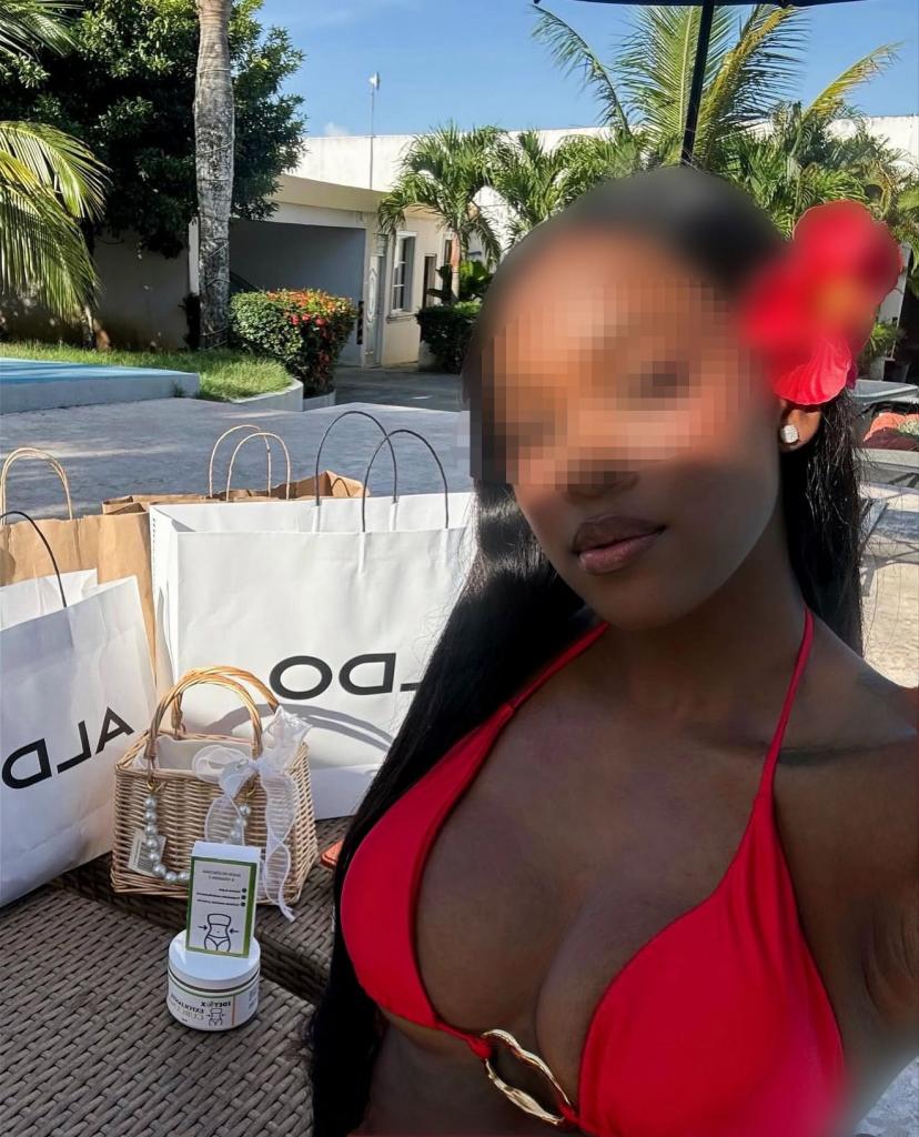 694295350: Chica busca chico en Pontevedra