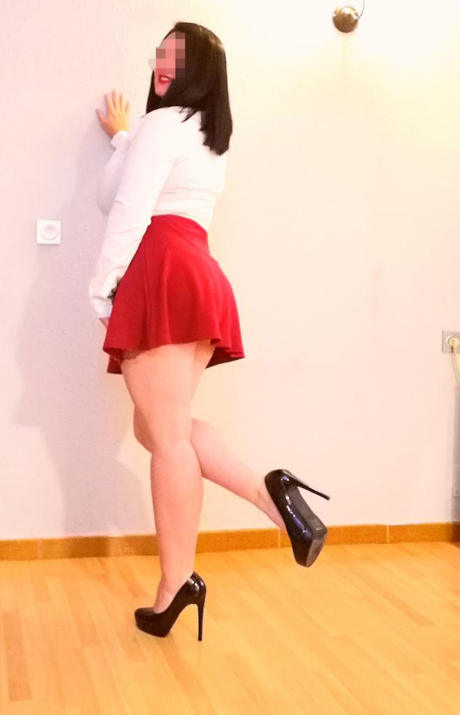 Chica busca chico en Almería: 