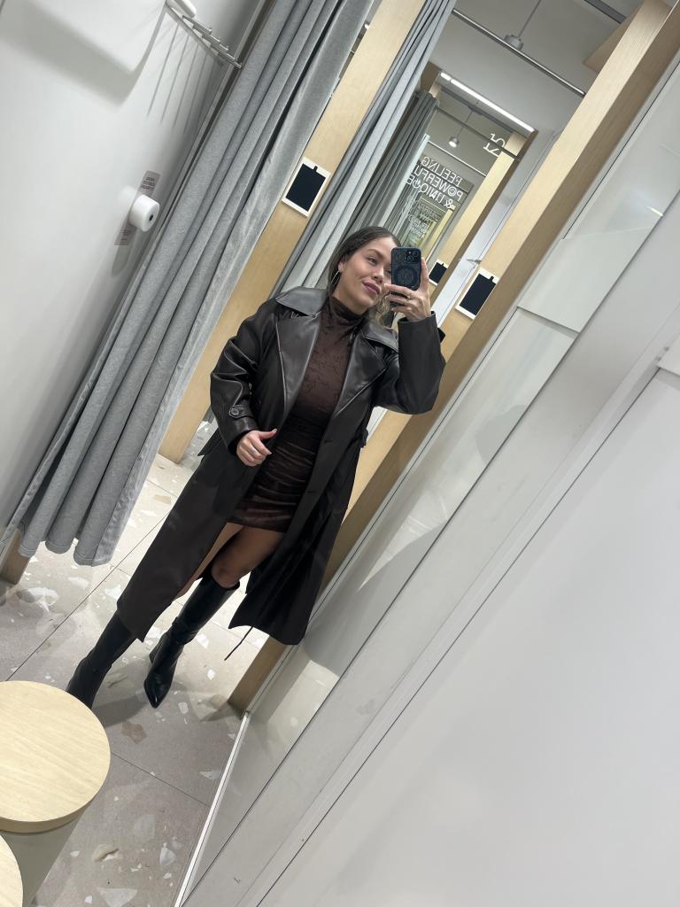 602051116: Chica busca chico en Almería