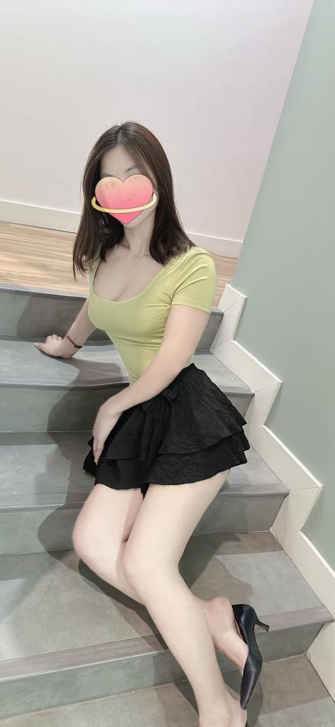 678888629: Chica busca chico en Madrid