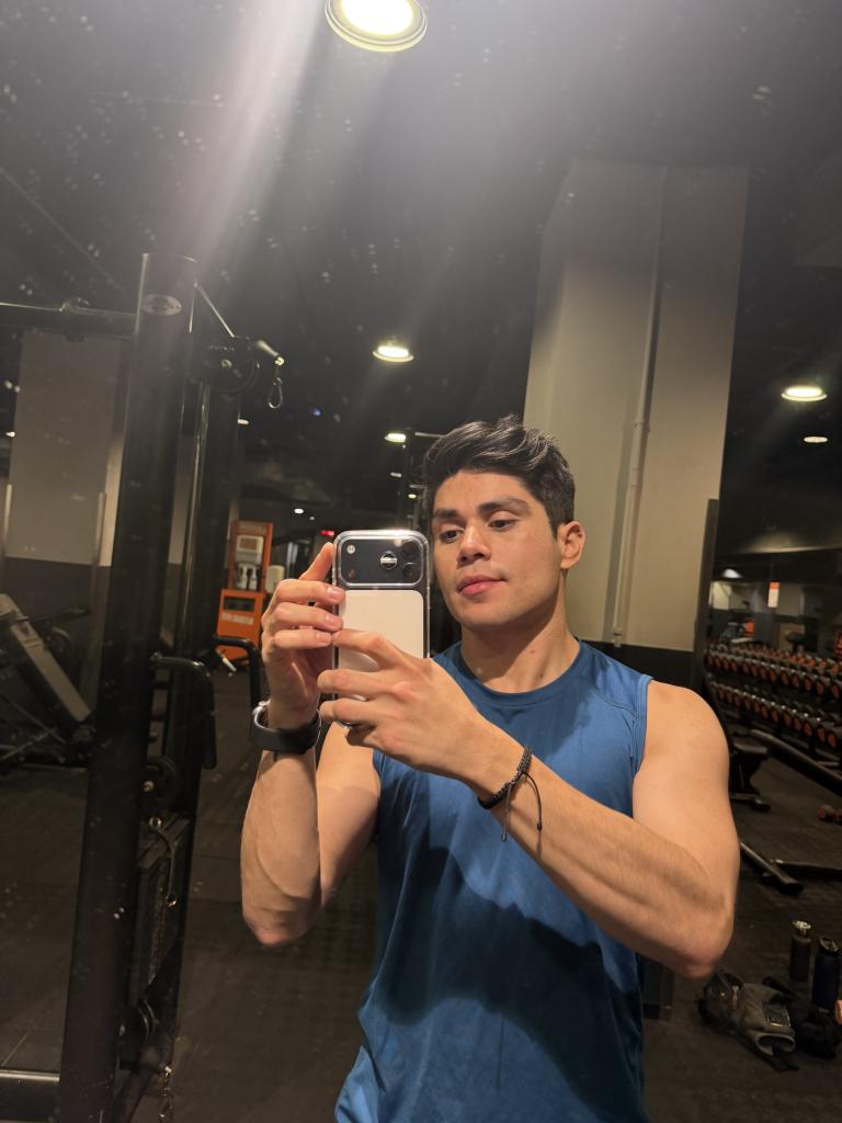 692543750: Chico busca chica en Barcelona