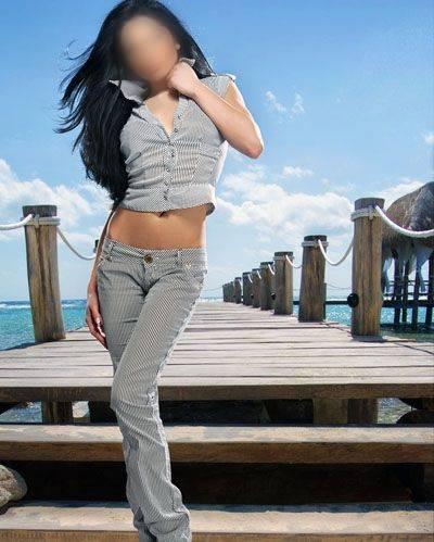 614381386: Chica busca chico en Málaga