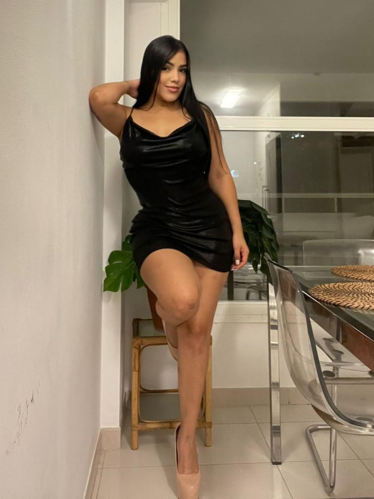 Chica busca chico en Ibiza: 