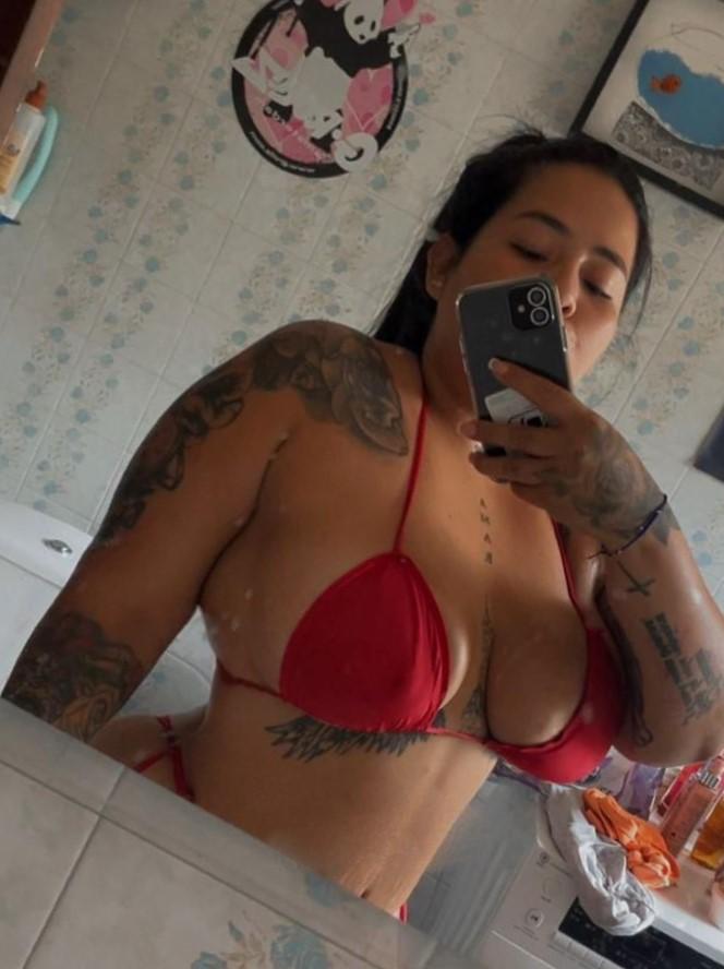 Chica busca chico en Almería: 
