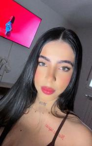 642658218: Chica busca chico en Navarra