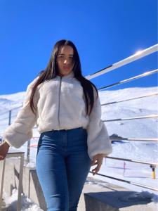 614977059: Chica busca chico en Málaga