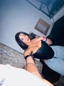 613555572: Chica busca chico en Granada