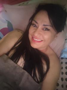 623340904: Chica busca chico en Sevilla