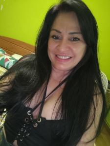 623340904: Chica busca chico en Sevilla