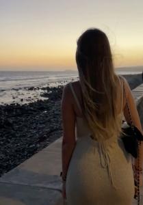 697745698: Chica busca chico en Madrid