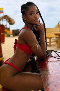 632226373: Chica busca chico en Orense