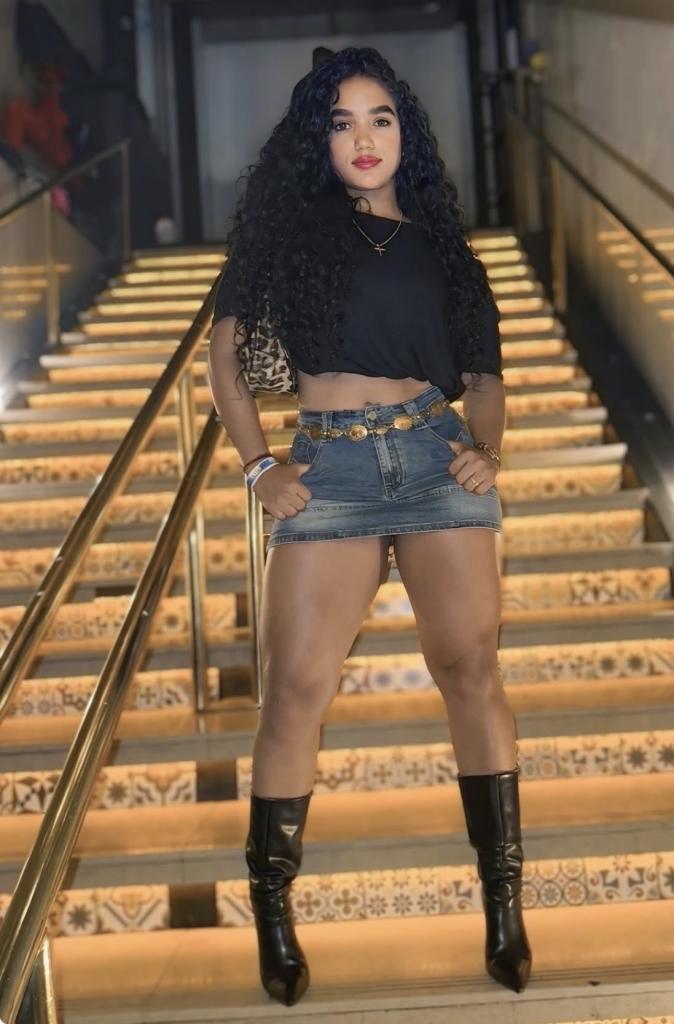 Chica busca chico en Tenerife: 