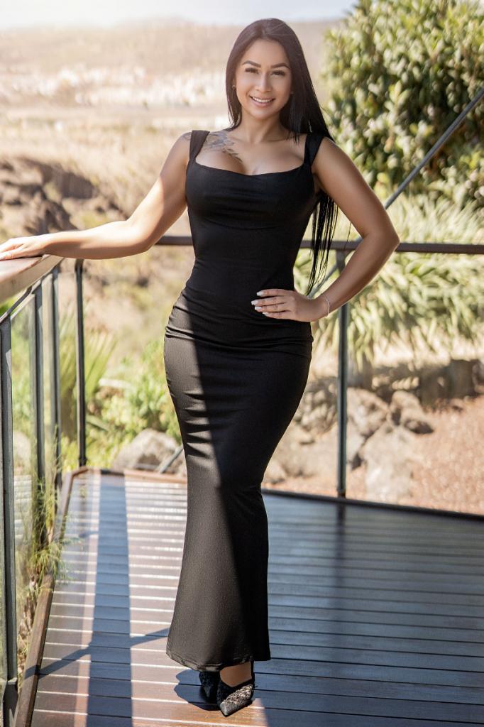 Chica busca chico en Tenerife: 