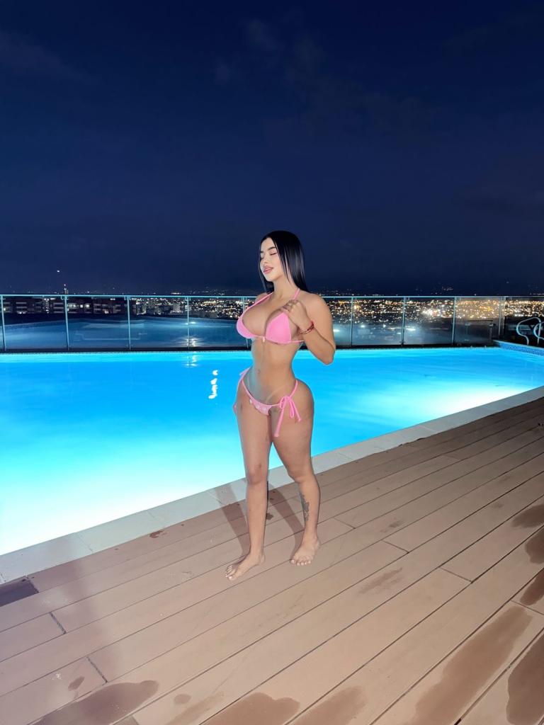 631589317: Chica busca chico en Alicante