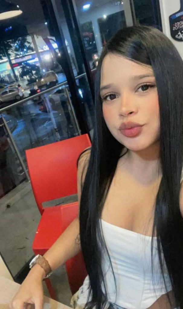 Chica busca chico en Almería: 