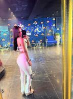 617746381: Chica busca chico en Madrid