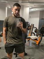 667839646: Chico busca chica en Sevilla