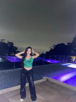 647215205: Chica busca chico en Málaga