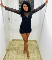 663126403: Chica busca chico en Sevilla